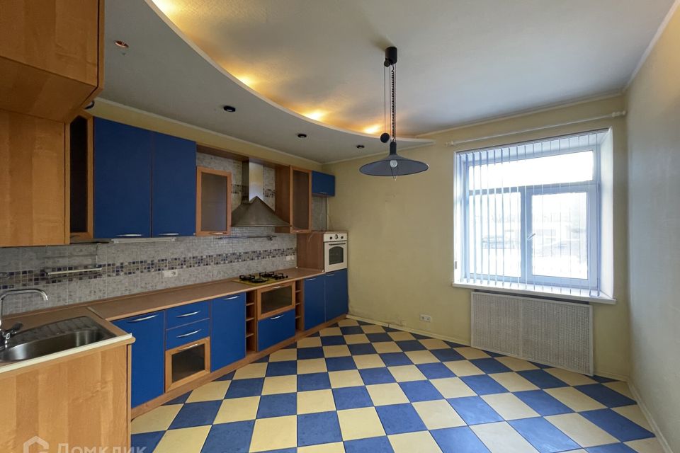 Продаётся 1-комнатная квартира, 53.6 м²