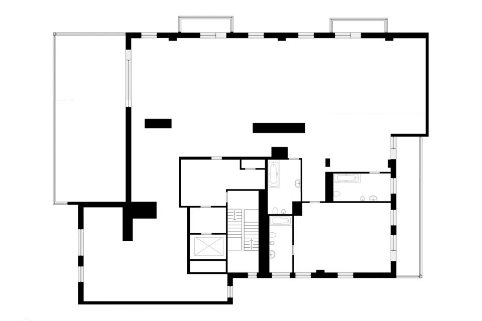 Продаётся 7-комнатная квартира, 348 м²