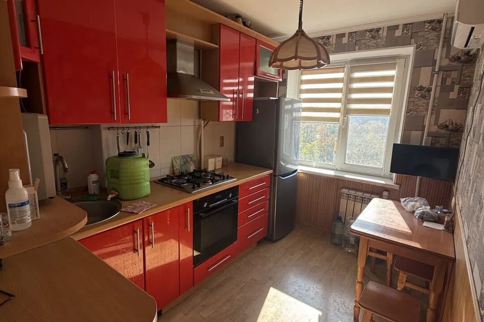Продаётся 3-комнатная квартира, 62.4 м²