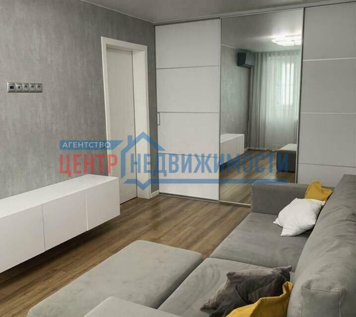 Продаётся 4-комнатная квартира, 59 м²