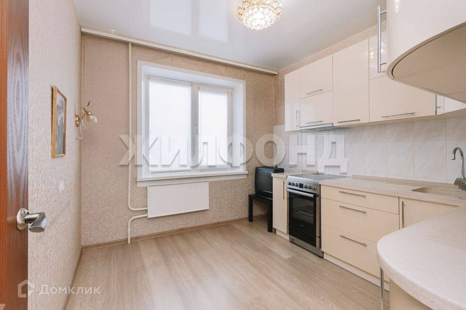 Продаётся 3-комнатная квартира, 61.4 м²