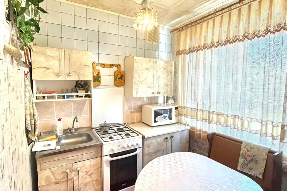 Продаётся 2-комнатная квартира, 42.8 м²