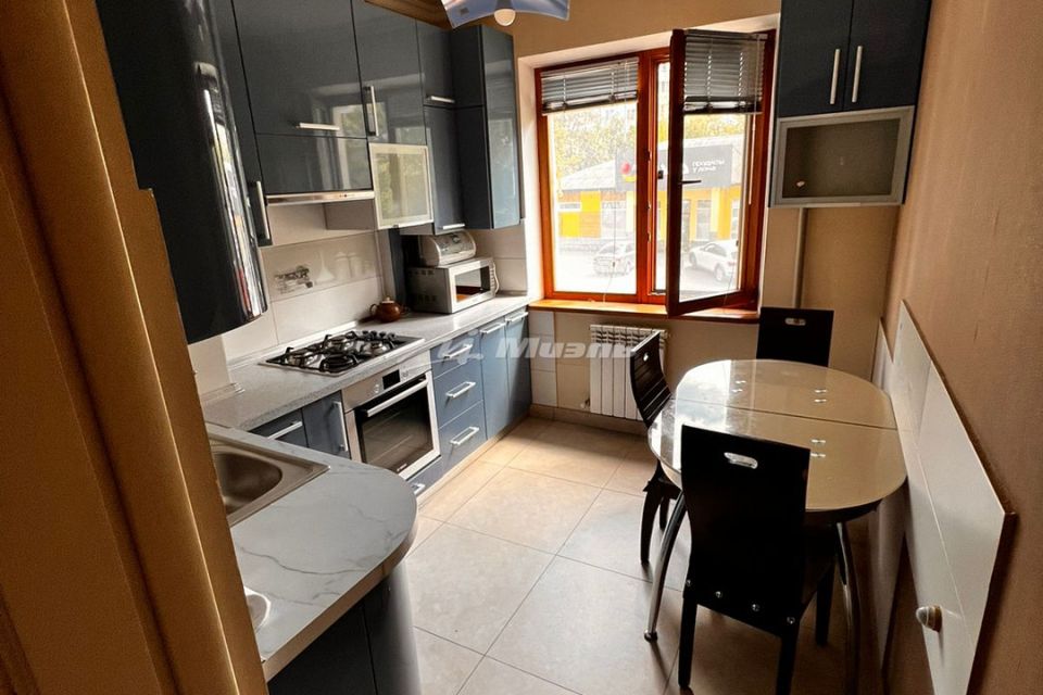 Продаётся 2-комнатная квартира, 47.5 м²