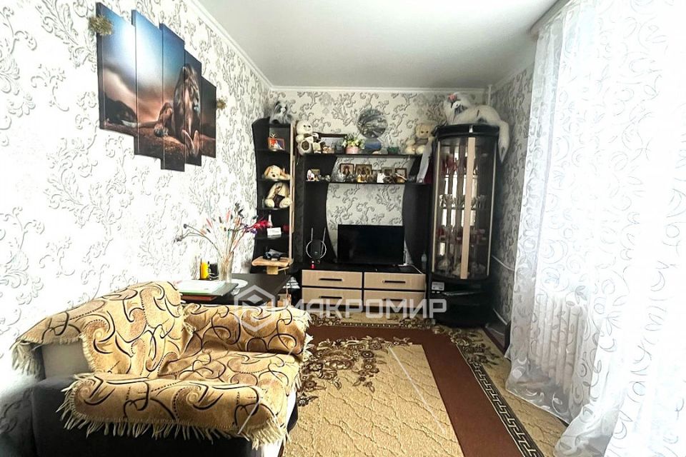 Продаётся 2 комнаты в 3-комн. квартире, 29.9 м²