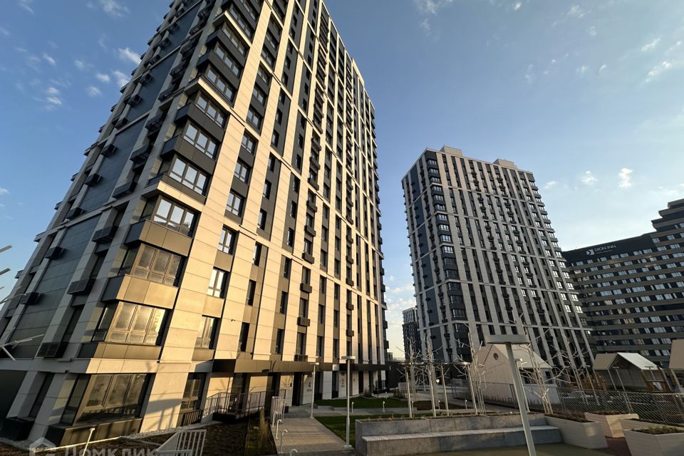 Продаётся 3-комнатная квартира, 93 м²