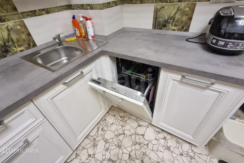 Сдаётся 1-комнатная квартира, 51 м²