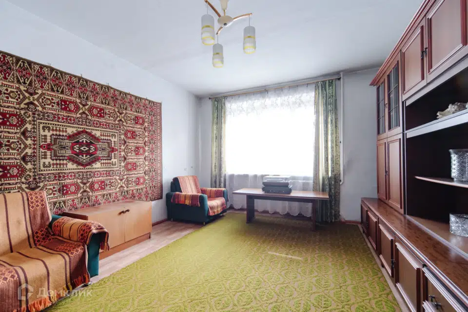 Продаётся 4-комнатная квартира, 76 м²