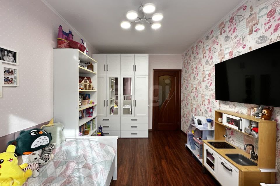 Продаётся 3-комнатная квартира, 74.3 м²