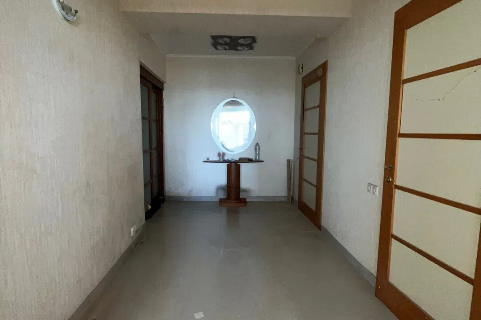 Продаётся 3-комнатная квартира, 153.7 м²
