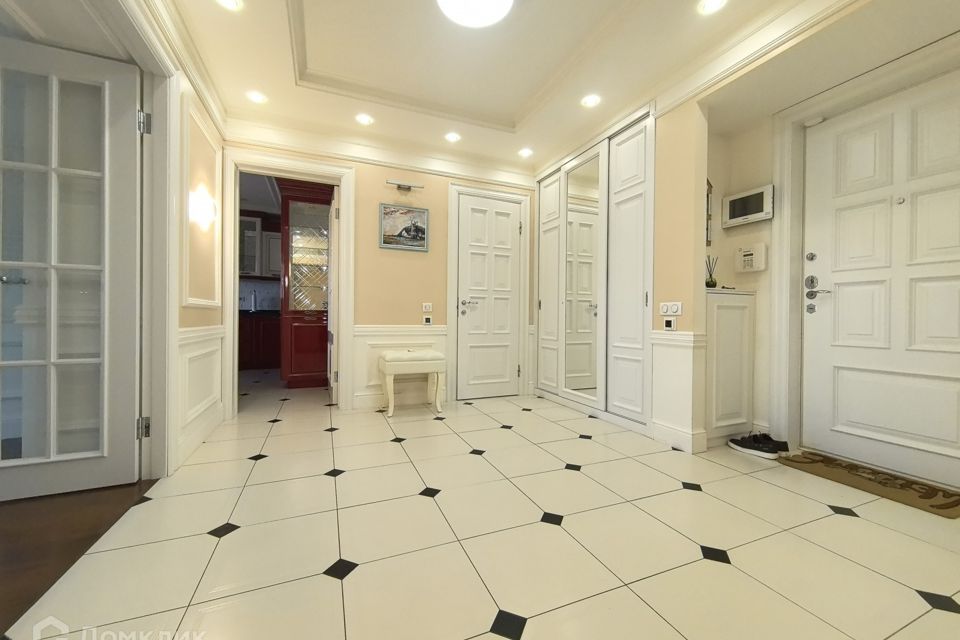 Продаётся 3-комнатная квартира, 95.6 м²