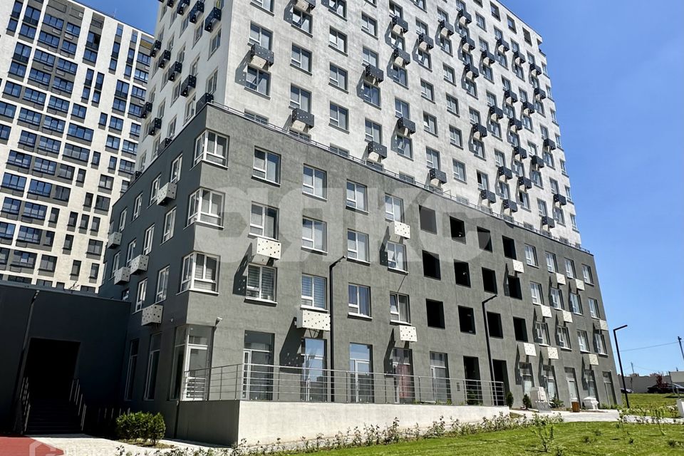 Продаётся 2-комнатная квартира, 77.8 м²