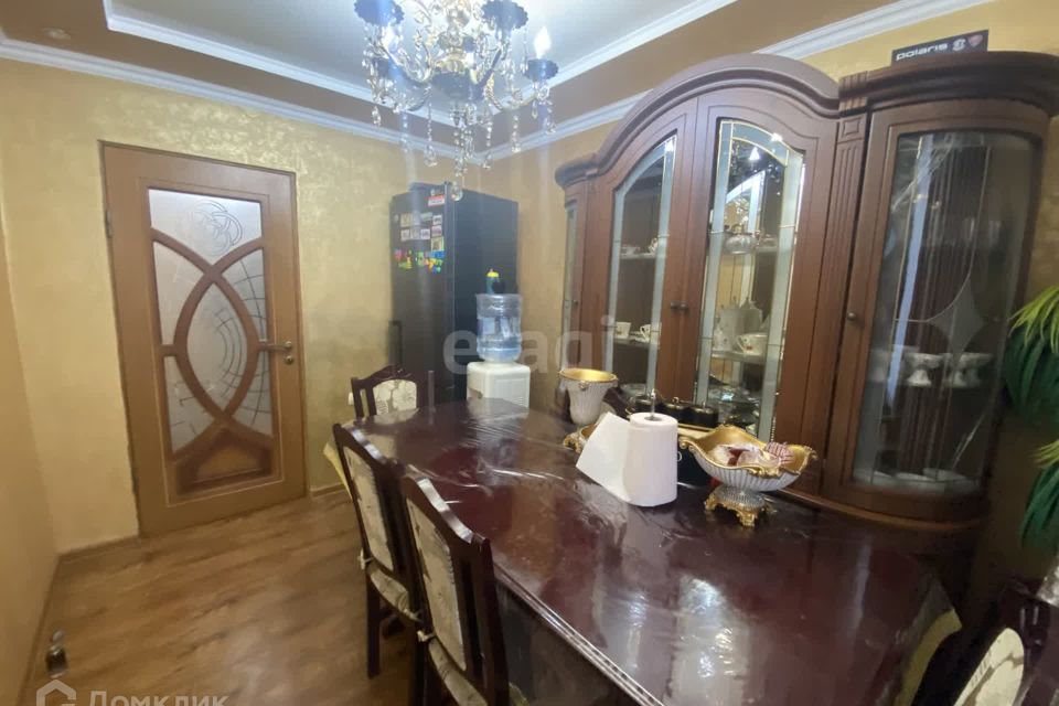 Продаётся 4-комнатная квартира, 61.3 м²