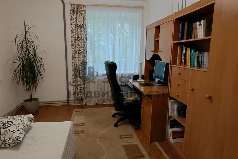 Продаётся 4-комнатная квартира, 84 м²