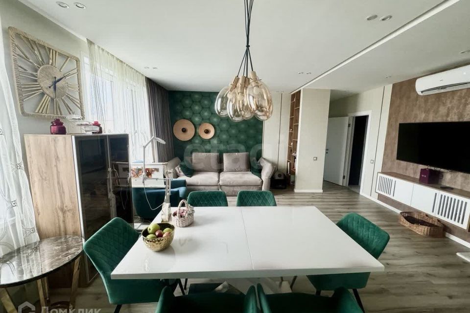 Продаётся 2-комнатная квартира, 70.1 м²