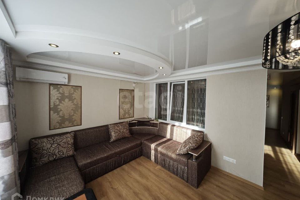 Продаётся 3-комнатная квартира, 72.6 м²
