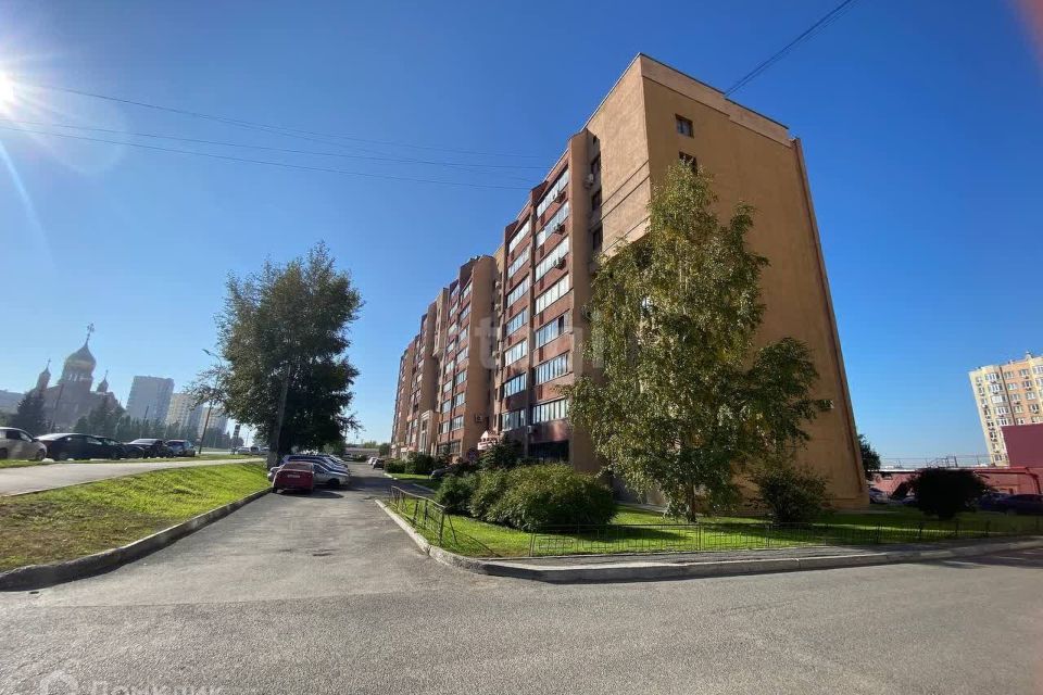 Продаётся 4-комнатная квартира, 76.8 м²