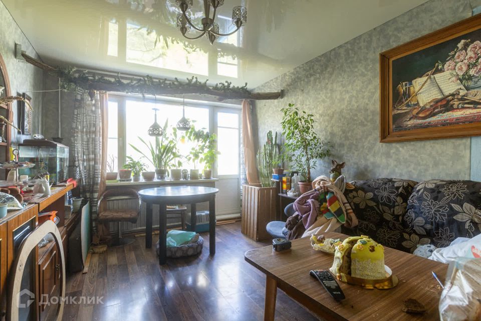 Продаётся 4-комнатная квартира, 82.2 м²