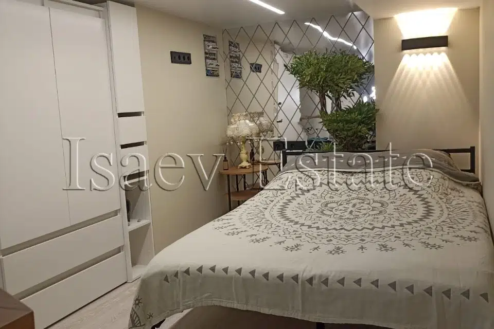 Продаётся 1-комнатная квартира, 33 м²
