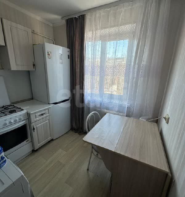 Продаётся 3-комнатная квартира, 57.3 м²