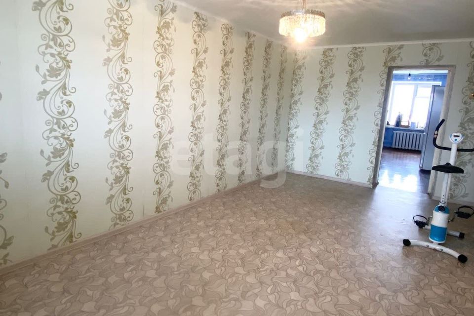 Продаётся 3-комнатная квартира, 56.8 м²