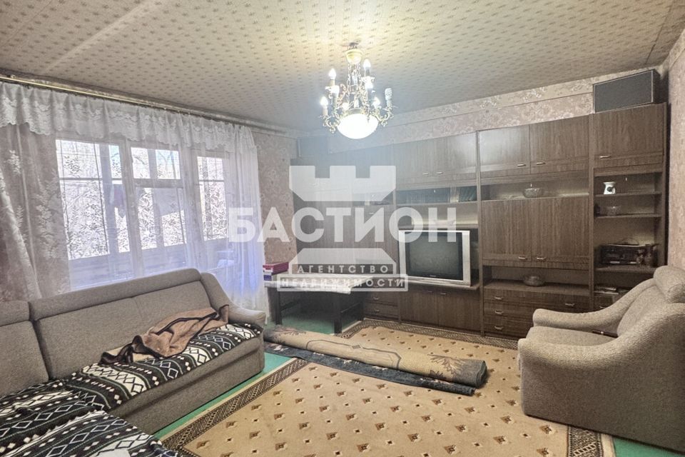 Продаётся 4-комнатная квартира, 79 м²
