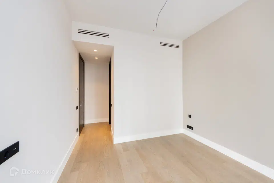 Продаётся 4-комнатная квартира, 115 м²
