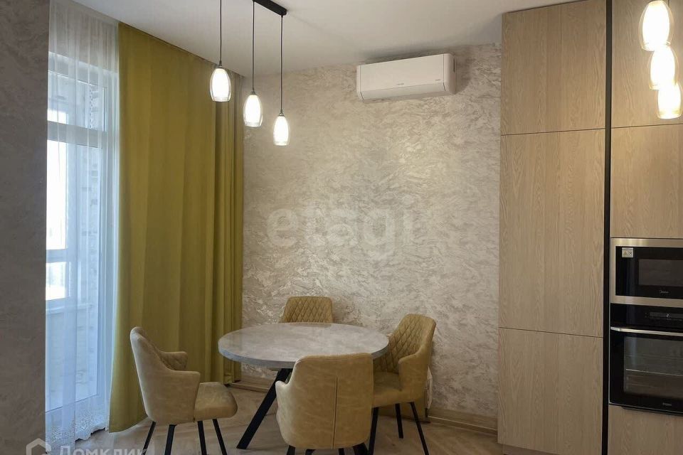 Сдаётся 2-комнатная квартира, 62 м²