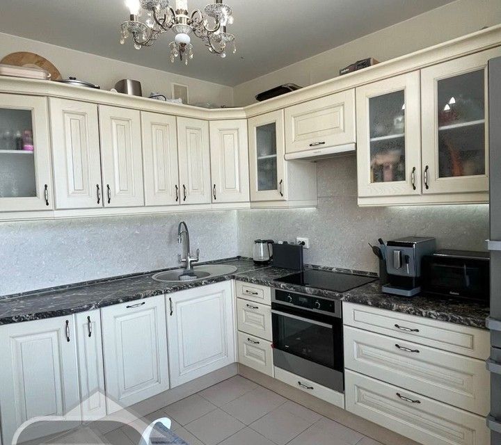 Продаётся 3-комнатная квартира, 67.4 м²