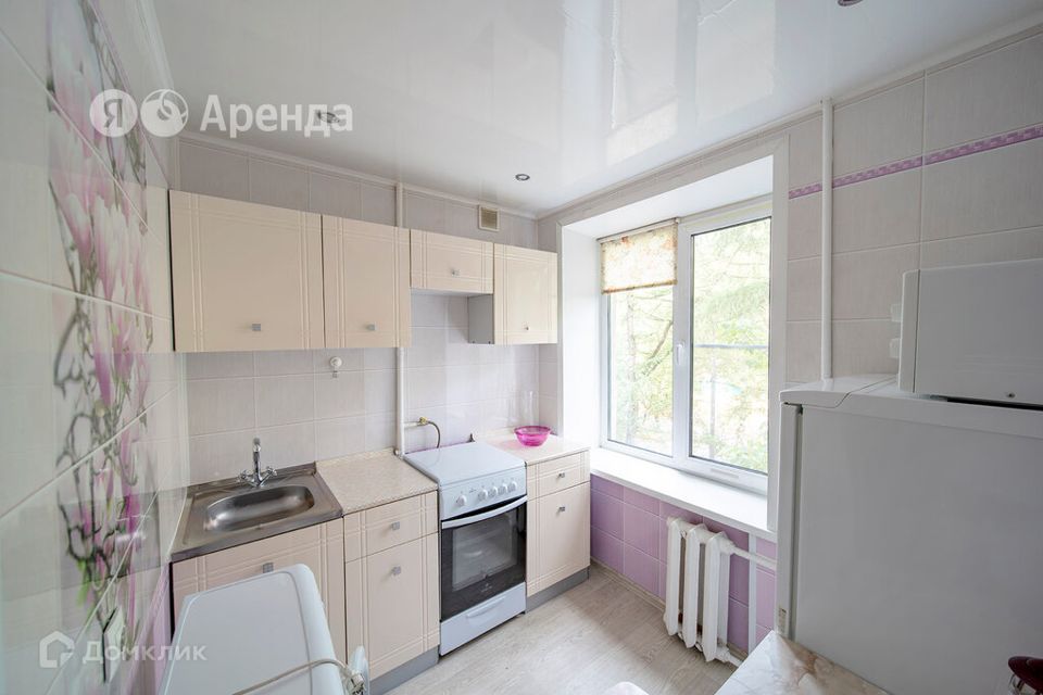 Сдаётся 2-комнатная квартира, 42.2 м²