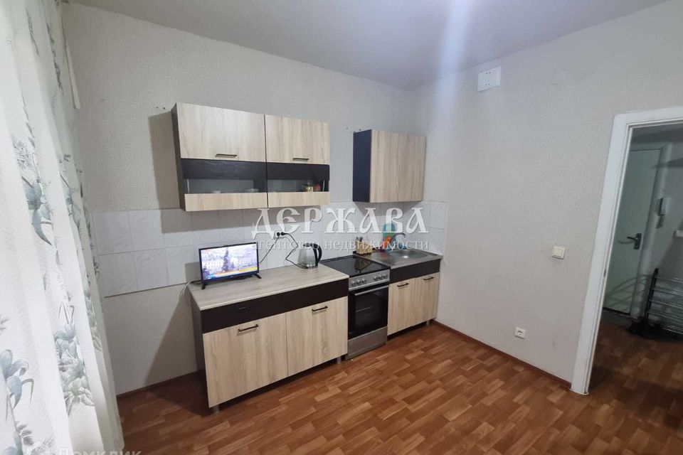 Сдаётся 2-комнатная квартира, 66 м²