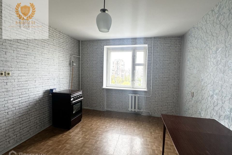 Продаётся 4-комнатная квартира, 100.1 м²