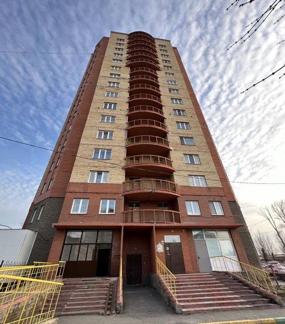 Продаётся 3-комнатная квартира, 105.6 м²