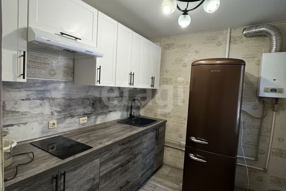 Продаётся 3-комнатная квартира, 54.8 м²
