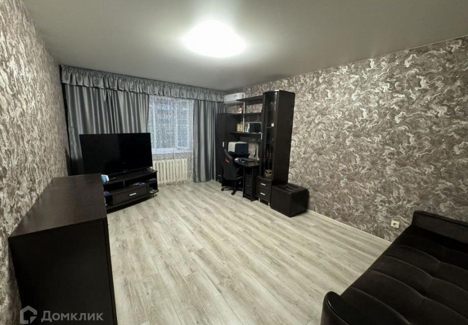 Продаётся 1-комнатная квартира, 47 м²