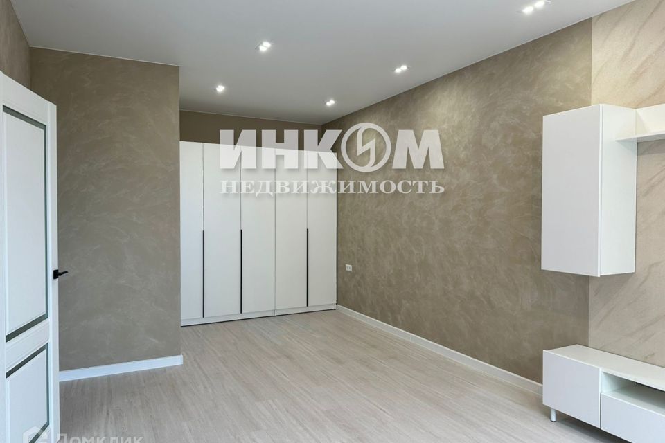 Продаётся 1-комнатная квартира, 43 м²