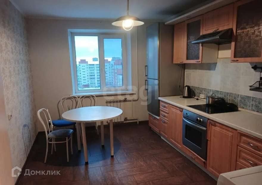 Сдаётся 2-комнатная квартира, 65 м²
