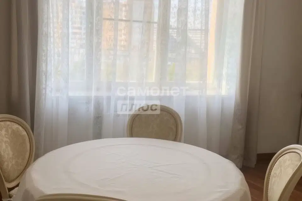 Продаётся 2-комнатная квартира, 74.5 м²