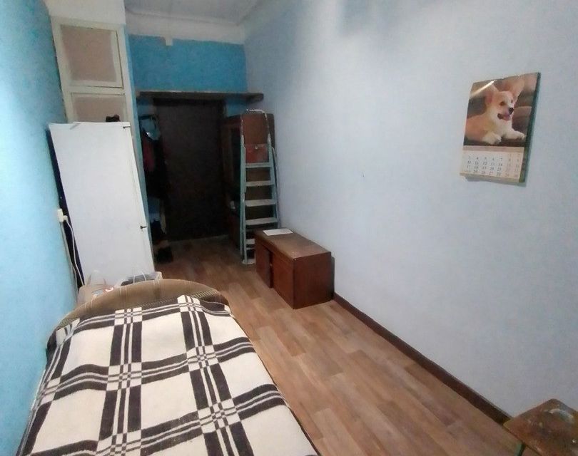 Продаётся комната в 8-комн. квартире, 13 м²