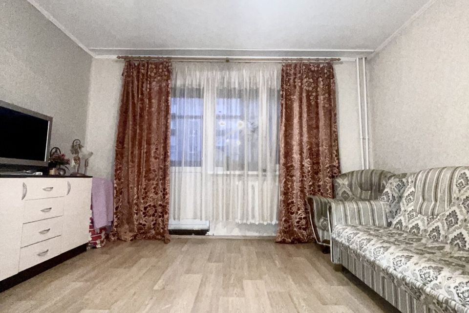Продаётся 1-комнатная квартира, 40.4 м²
