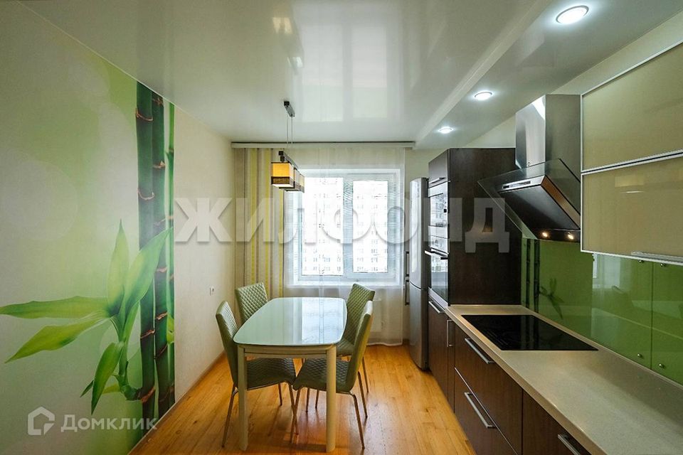 Продаётся 2-комнатная квартира, 76 м²
