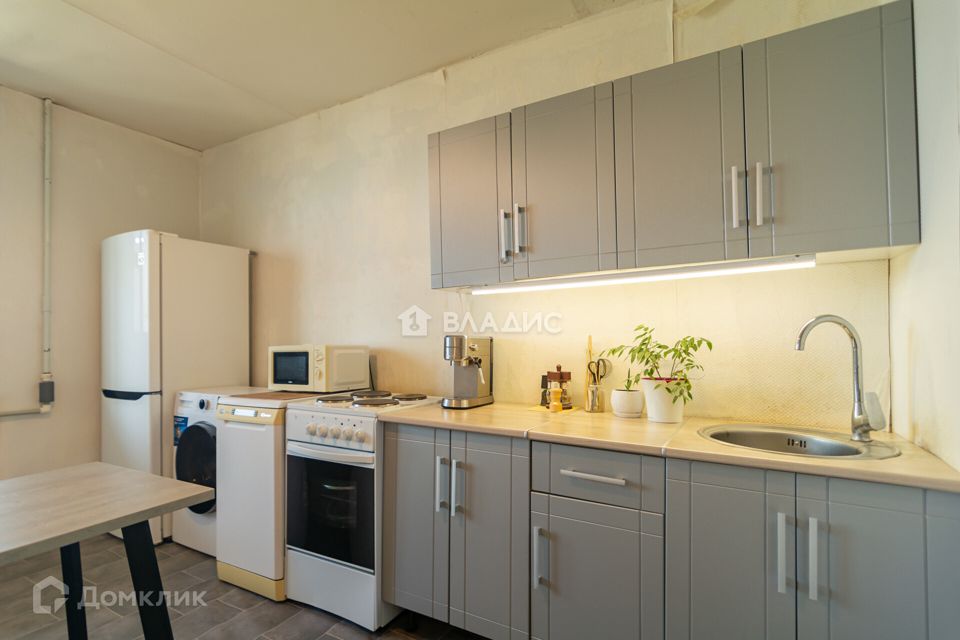 Продаётся 1-комнатная квартира, 35.7 м²