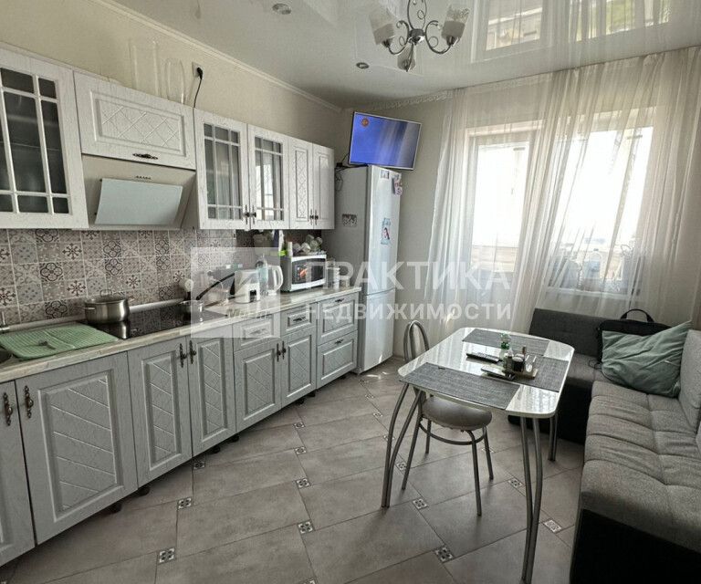 Продаётся 2-комнатная квартира, 61 м²