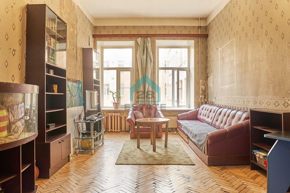 Продаётся 3-комнатная квартира, 101 м²