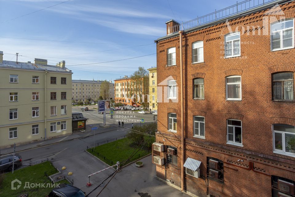 Продаётся 2 комнаты в 14-комн. квартире, 28.8 м²