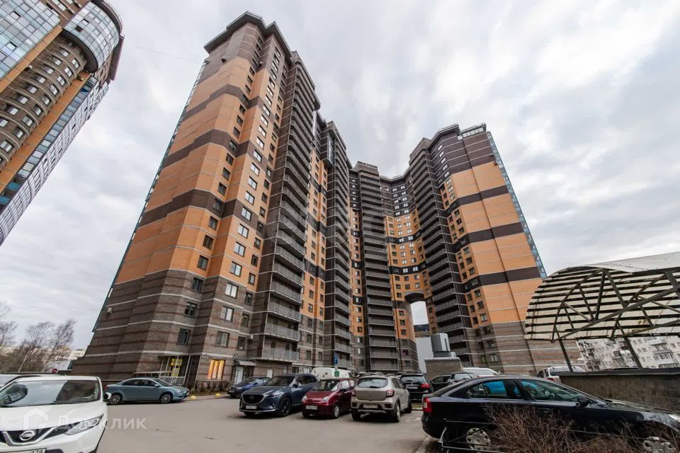 Продаётся 2-комнатная квартира, 67.4 м²