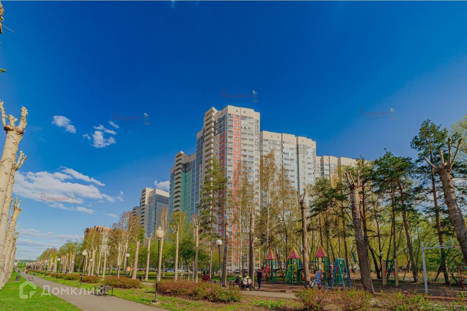 Продаётся 1-комнатная квартира, 49.4 м²