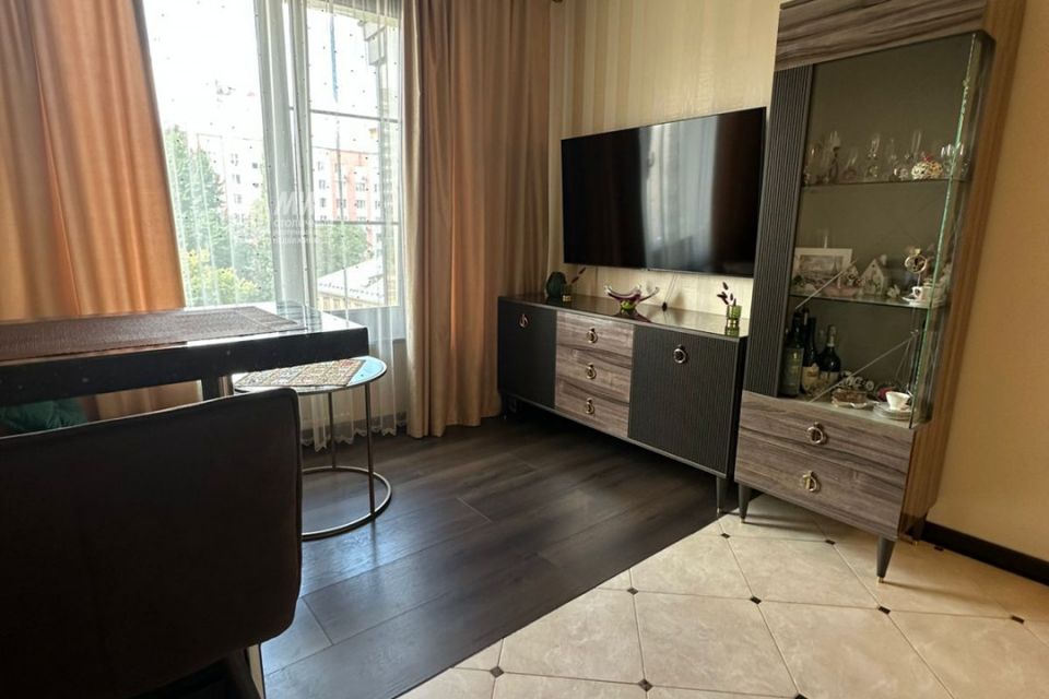 Продаётся 1-комнатная квартира, 45.4 м²