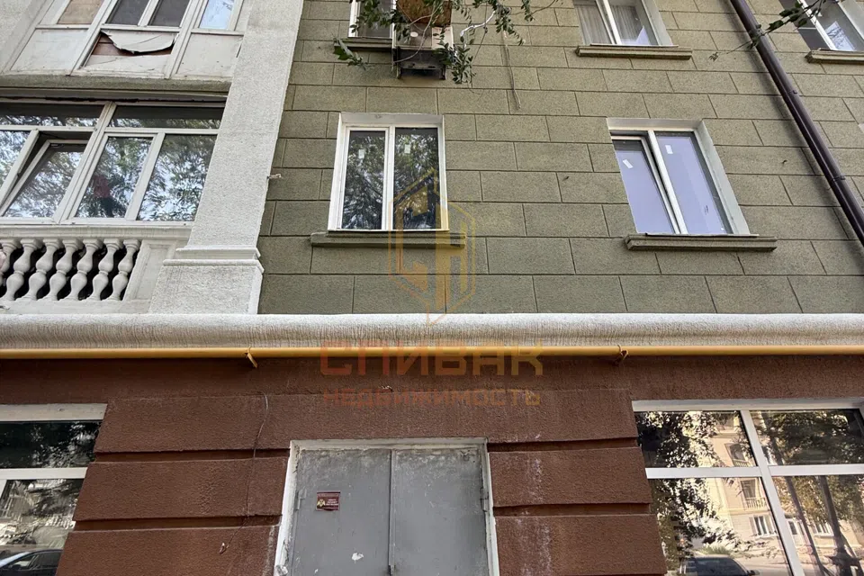 Сдаётся помещение своб. назначения, 303.8 м²