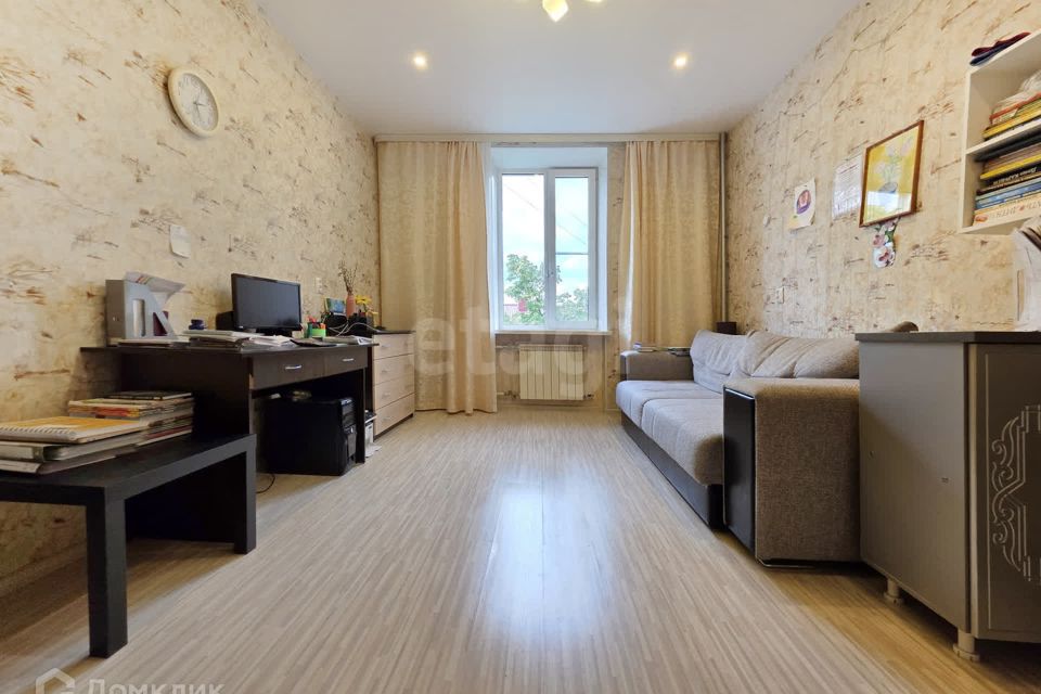 Продаётся 2-комнатная квартира, 68.8 м²