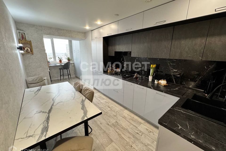 Продаётся 2-комнатная квартира, 54.2 м²